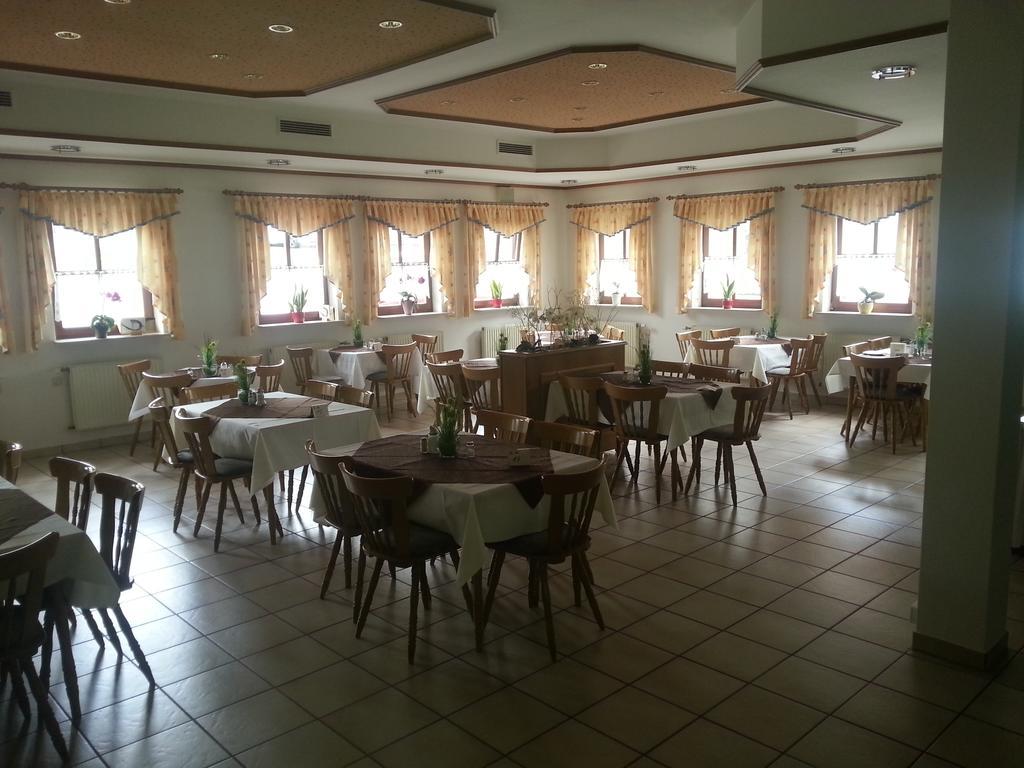 Landgasthof Lang Zum Adler Oberkalbach Екстер'єр фото
